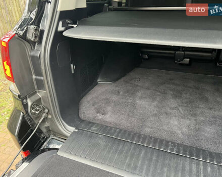 Черный Тойота Ленд Крузер, объемом двигателя 4.5 л и пробегом 239 тыс. км за 46900 $, фото 111 на Automoto.ua