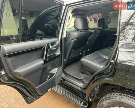 Черный Тойота Ленд Крузер, объемом двигателя 4.5 л и пробегом 239 тыс. км за 46900 $, фото 80 на Automoto.ua