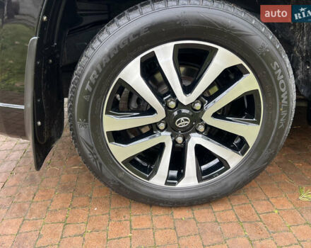 Черный Тойота Ленд Крузер, объемом двигателя 4.5 л и пробегом 239 тыс. км за 46900 $, фото 48 на Automoto.ua