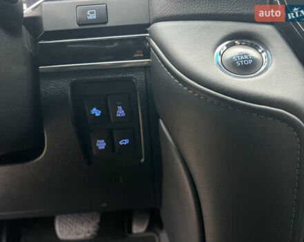 Черный Тойота Ленд Крузер, объемом двигателя 4.5 л и пробегом 239 тыс. км за 46900 $, фото 76 на Automoto.ua