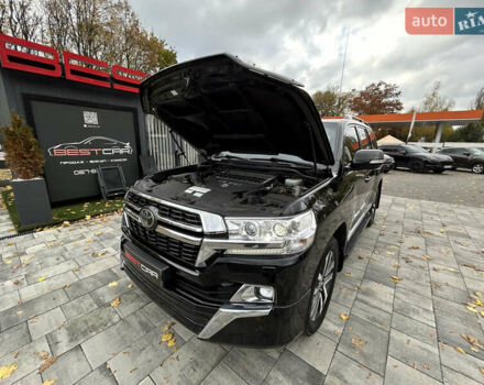 Черный Тойота Ленд Крузер, объемом двигателя 4.46 л и пробегом 264 тыс. км за 41500 $, фото 40 на Automoto.ua