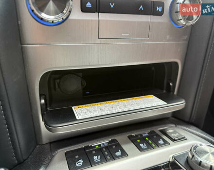 Черный Тойота Ленд Крузер, объемом двигателя 4.46 л и пробегом 225 тыс. км за 55500 $, фото 40 на Automoto.ua