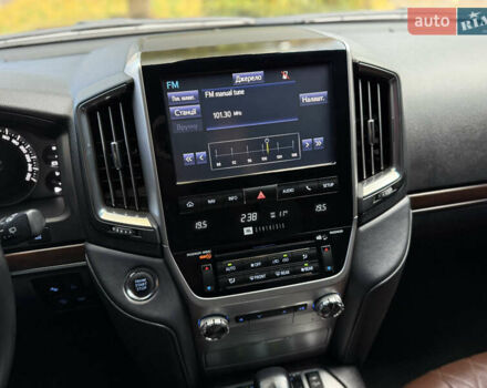 Черный Тойота Ленд Крузер, объемом двигателя 4.46 л и пробегом 225 тыс. км за 55500 $, фото 43 на Automoto.ua