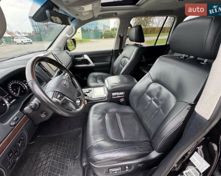 Черный Тойота Ленд Крузер, объемом двигателя 4.46 л и пробегом 324 тыс. км за 46999 $, фото 21 на Automoto.ua