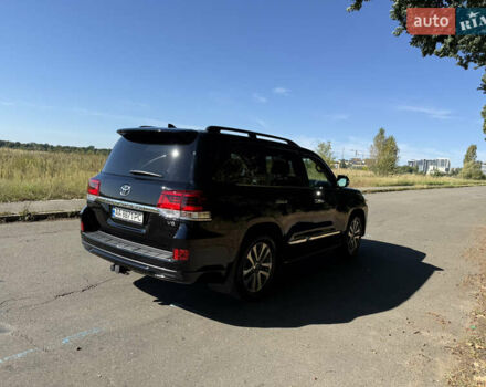 Чорний Тойота Ленд Крузер, об'ємом двигуна 4.46 л та пробігом 321 тис. км за 51500 $, фото 4 на Automoto.ua