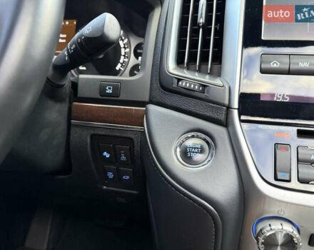 Черный Тойота Ленд Крузер, объемом двигателя 4.46 л и пробегом 225 тыс. км за 55500 $, фото 41 на Automoto.ua