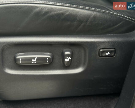 Черный Тойота Ленд Крузер, объемом двигателя 4.46 л и пробегом 324 тыс. км за 46999 $, фото 18 на Automoto.ua