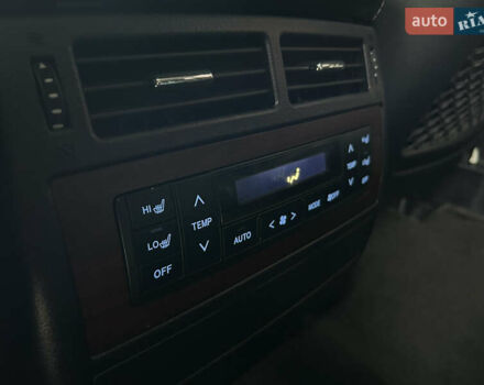 Черный Тойота Ленд Крузер, объемом двигателя 4.46 л и пробегом 264 тыс. км за 41500 $, фото 30 на Automoto.ua
