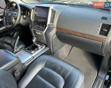 Черный Тойота Ленд Крузер, объемом двигателя 4.46 л и пробегом 150 тыс. км за 48500 $, фото 30 на Automoto.ua