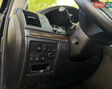 Черный Тойота Ленд Крузер, объемом двигателя 4.46 л и пробегом 225 тыс. км за 55500 $, фото 27 на Automoto.ua