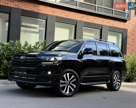 Черный Тойота Ленд Крузер, объемом двигателя 4.46 л и пробегом 225 тыс. км за 55500 $, фото 4 на Automoto.ua