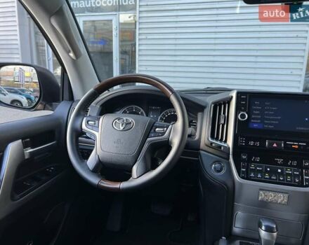 Черный Тойота Ленд Крузер, объемом двигателя 4.46 л и пробегом 150 тыс. км за 48500 $, фото 16 на Automoto.ua