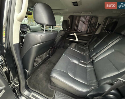 Черный Тойота Ленд Крузер, объемом двигателя 4.46 л и пробегом 264 тыс. км за 41500 $, фото 28 на Automoto.ua