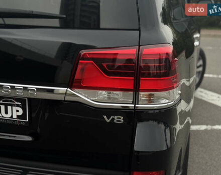 Черный Тойота Ленд Крузер, объемом двигателя 4.46 л и пробегом 324 тыс. км за 46999 $, фото 10 на Automoto.ua