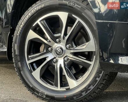 Черный Тойота Ленд Крузер, объемом двигателя 4.46 л и пробегом 150 тыс. км за 48500 $, фото 4 на Automoto.ua