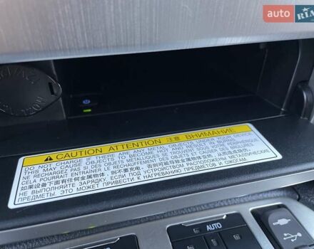 Черный Тойота Ленд Крузер, объемом двигателя 4.46 л и пробегом 115 тыс. км за 54900 $, фото 52 на Automoto.ua
