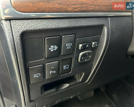 Черный Тойота Ленд Крузер, объемом двигателя 4.46 л и пробегом 264 тыс. км за 41500 $, фото 24 на Automoto.ua