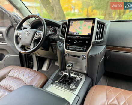 Черный Тойота Ленд Крузер, объемом двигателя 4.46 л и пробегом 225 тыс. км за 55500 $, фото 64 на Automoto.ua