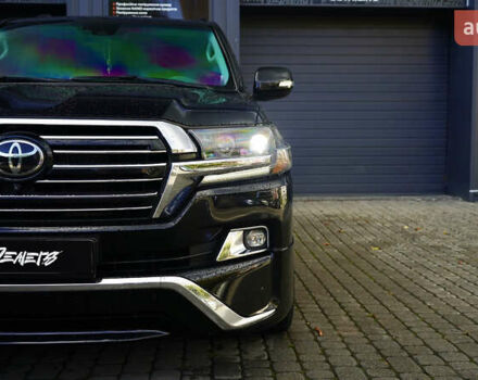 Черный Тойота Ленд Крузер, объемом двигателя 4.46 л и пробегом 149 тыс. км за 52700 $, фото 6 на Automoto.ua