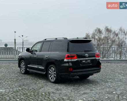 Черный Тойота Ленд Крузер, объемом двигателя 4.46 л и пробегом 101 тыс. км за 55000 $, фото 7 на Automoto.ua