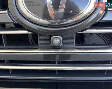 Черный Тойота Ленд Крузер, объемом двигателя 4.46 л и пробегом 184 тыс. км за 49950 $, фото 41 на Automoto.ua
