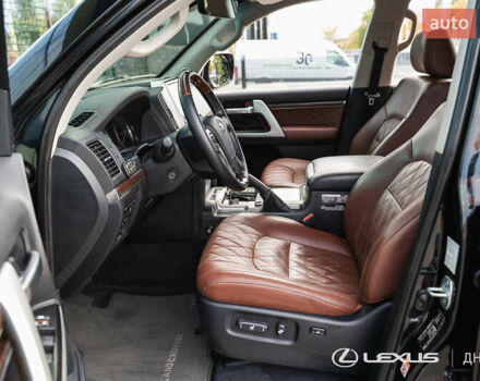 Черный Тойота Ленд Крузер, объемом двигателя 4.46 л и пробегом 222 тыс. км за 44700 $, фото 10 на Automoto.ua