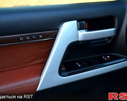 Черный Тойота Ленд Крузер, объемом двигателя 4.6 л и пробегом 137 тыс. км за 57500 $, фото 7 на Automoto.ua