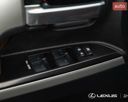 Черный Тойота Ленд Крузер, объемом двигателя 4.46 л и пробегом 222 тыс. км за 44700 $, фото 30 на Automoto.ua