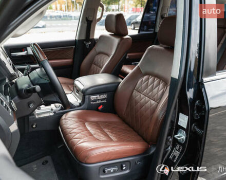 Черный Тойота Ленд Крузер, объемом двигателя 4.46 л и пробегом 222 тыс. км за 44700 $, фото 16 на Automoto.ua