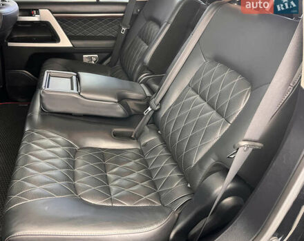 Черный Тойота Ленд Крузер, объемом двигателя 4.46 л и пробегом 184 тыс. км за 49950 $, фото 27 на Automoto.ua