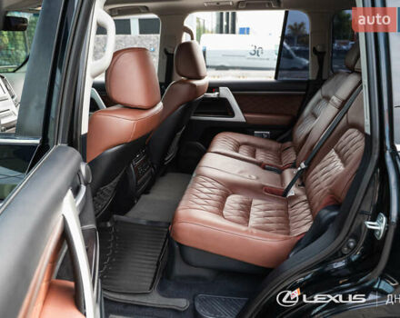 Черный Тойота Ленд Крузер, объемом двигателя 4.46 л и пробегом 222 тыс. км за 44700 $, фото 24 на Automoto.ua