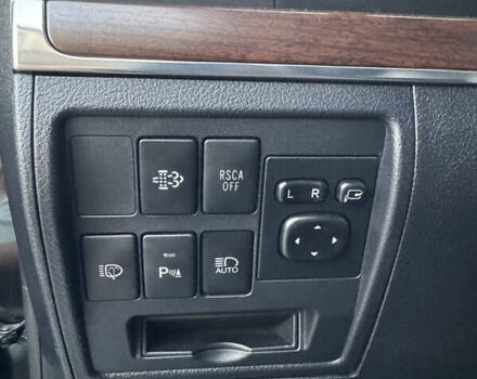 Черный Тойота Ленд Крузер, объемом двигателя 4.46 л и пробегом 181 тыс. км за 51500 $, фото 11 на Automoto.ua