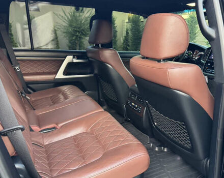 Черный Тойота Ленд Крузер, объемом двигателя 4.46 л и пробегом 181 тыс. км за 51500 $, фото 9 на Automoto.ua