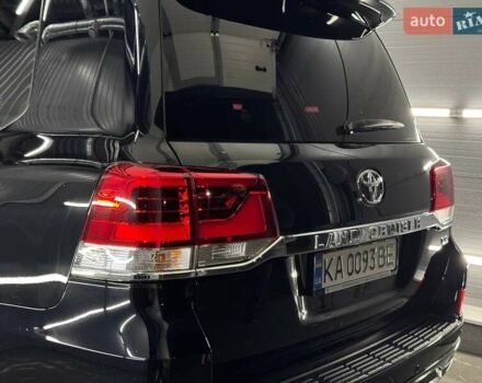 Черный Тойота Ленд Крузер, объемом двигателя 4.46 л и пробегом 208 тыс. км за 50500 $, фото 10 на Automoto.ua