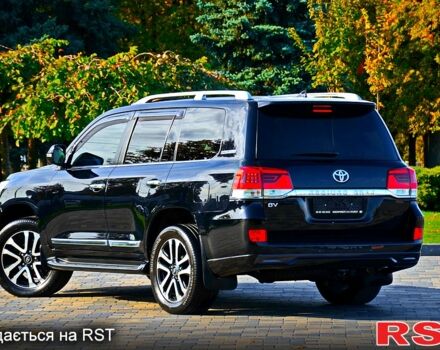 Черный Тойота Ленд Крузер, объемом двигателя 4.6 л и пробегом 137 тыс. км за 57500 $, фото 2 на Automoto.ua