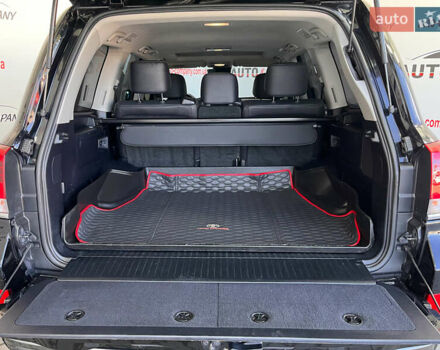 Черный Тойота Ленд Крузер, объемом двигателя 4.46 л и пробегом 184 тыс. км за 49950 $, фото 4 на Automoto.ua