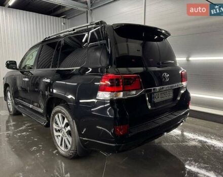 Черный Тойота Ленд Крузер, объемом двигателя 4.46 л и пробегом 208 тыс. км за 50500 $, фото 3 на Automoto.ua