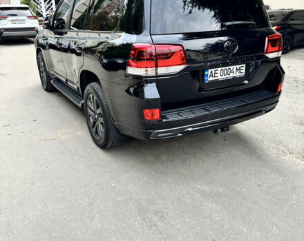 Черный Тойота Ленд Крузер, объемом двигателя 4.46 л и пробегом 177 тыс. км за 52000 $, фото 6 на Automoto.ua