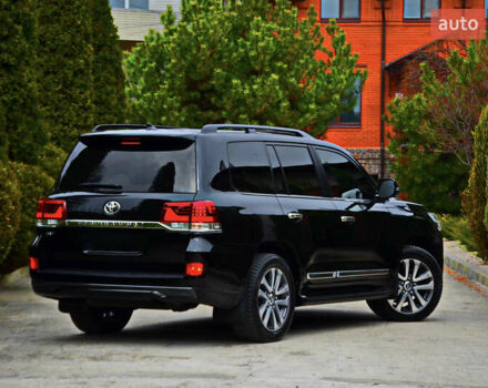 Черный Тойота Ленд Крузер, объемом двигателя 4.61 л и пробегом 132 тыс. км за 57000 $, фото 3 на Automoto.ua