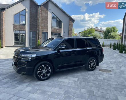 Черный Тойота Ленд Крузер, объемом двигателя 4.46 л и пробегом 204 тыс. км за 49000 $, фото 3 на Automoto.ua