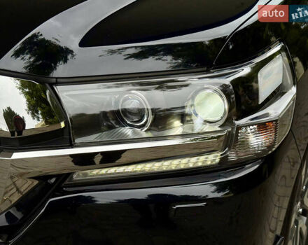 Черный Тойота Ленд Крузер, объемом двигателя 4.46 л и пробегом 118 тыс. км за 55500 $, фото 20 на Automoto.ua