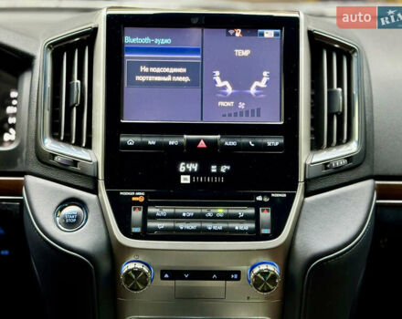 Черный Тойота Ленд Крузер, объемом двигателя 4.5 л и пробегом 131 тыс. км за 55000 $, фото 26 на Automoto.ua