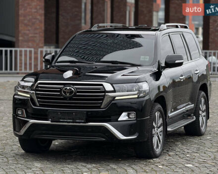 Черный Тойота Ленд Крузер, объемом двигателя 4.46 л и пробегом 132 тыс. км за 54999 $, фото 1 на Automoto.ua