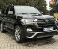 Черный Тойота Ленд Крузер, объемом двигателя 4.46 л и пробегом 200 тыс. км за 50500 $, фото 1 на Automoto.ua