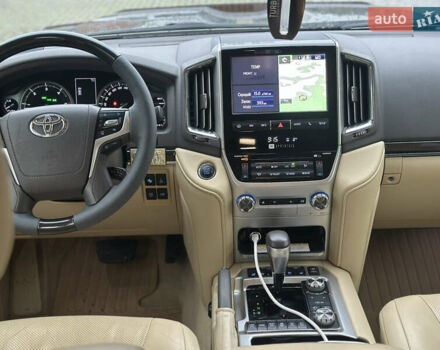 Черный Тойота Ленд Крузер, объемом двигателя 4.46 л и пробегом 190 тыс. км за 54500 $, фото 11 на Automoto.ua