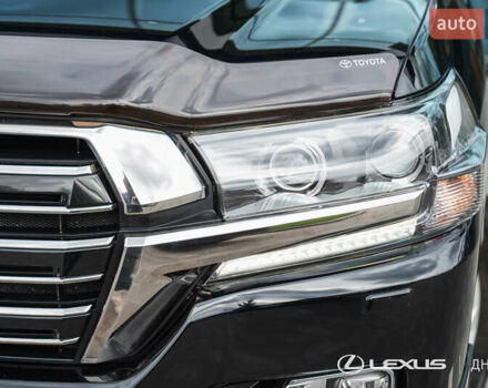 Черный Тойота Ленд Крузер, объемом двигателя 4.46 л и пробегом 222 тыс. км за 44700 $, фото 1 на Automoto.ua