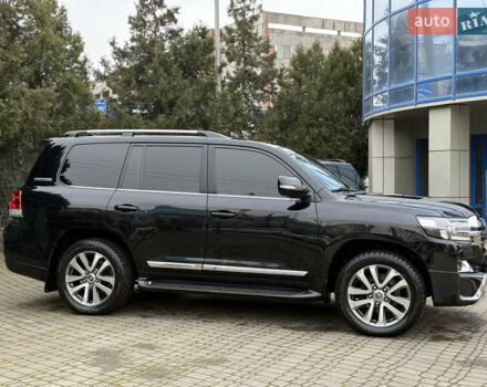 Черный Тойота Ленд Крузер, объемом двигателя 4.46 л и пробегом 200 тыс. км за 50500 $, фото 5 на Automoto.ua