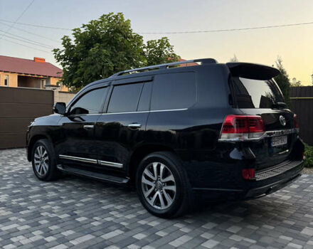 Черный Тойота Ленд Крузер, объемом двигателя 4.46 л и пробегом 181 тыс. км за 51500 $, фото 4 на Automoto.ua