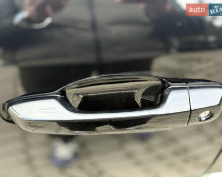 Черный Тойота Ленд Крузер, объемом двигателя 4.46 л и пробегом 200 тыс. км за 50500 $, фото 23 на Automoto.ua