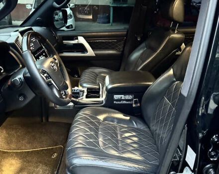 Черный Тойота Ленд Крузер, объемом двигателя 4.46 л и пробегом 177 тыс. км за 52000 $, фото 52 на Automoto.ua